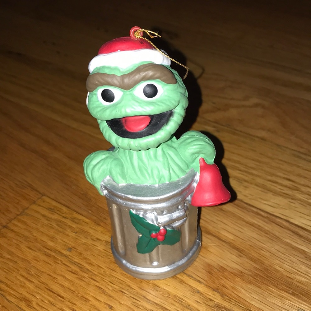 SESAME STREET Oscar the Grouch Ornament